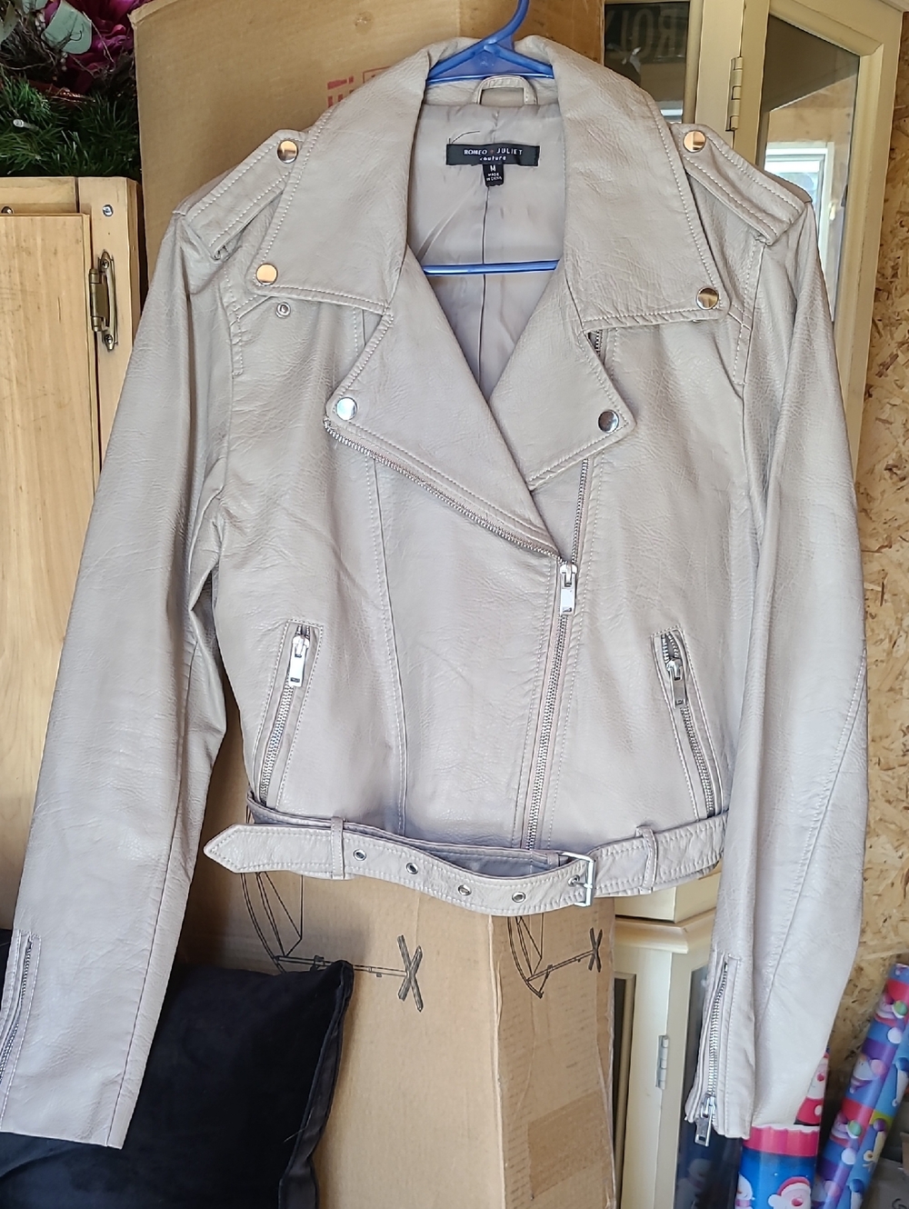 Romeo & Juliet Couture Light Beige Leather Moto Jacket